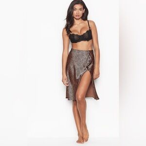 Victoria’s Secret Leopard Side-button Slip Skirt XS